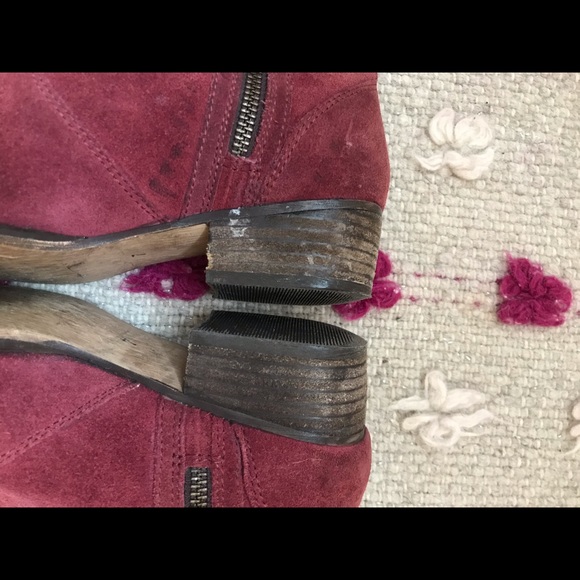 Seychelles Luck Penny Booties - Picture 7 of 7